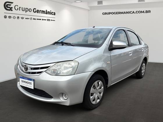 TOYOTA ETIOS 1.5 XS 16V FLEX 4P MANUAL TOYOTA ETIOS 1.5 XS 16V FLEX 4P MANUAL